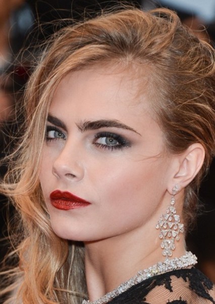Cara Delevingne photo