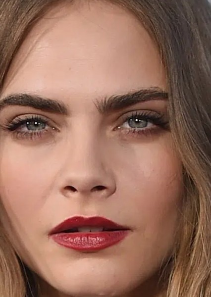 Cara Delevingne photo