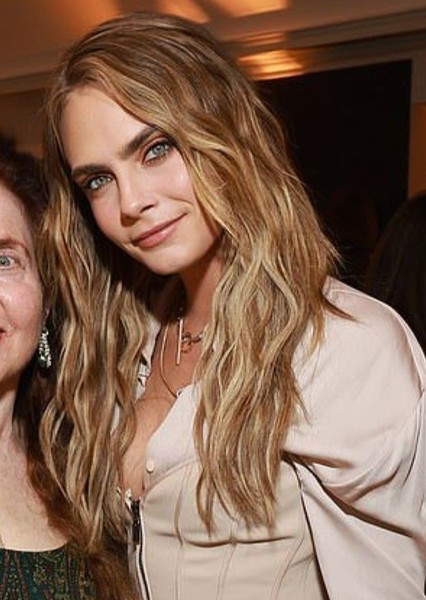 Cara Delevingne photo