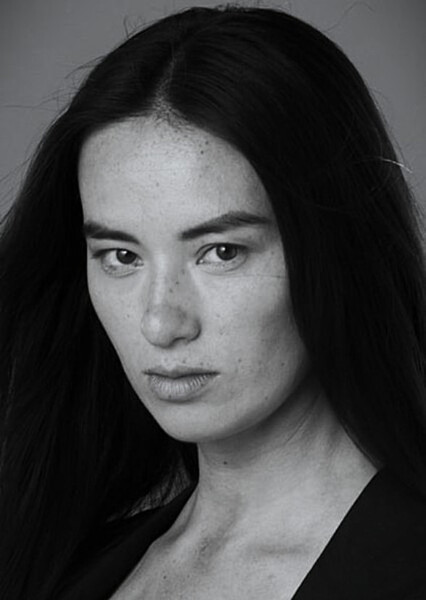 Cara Gee photo