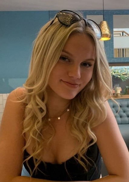 Cara Jenkins photo