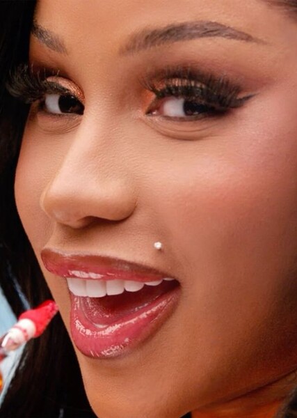 Cardi B photo