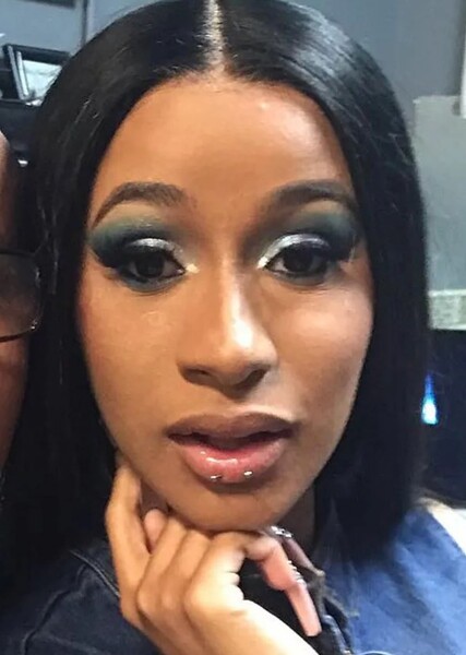 Cardi B photo