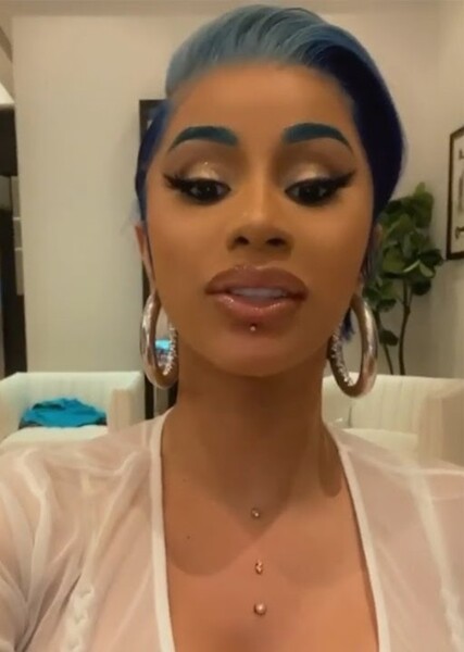 Cardi B photo