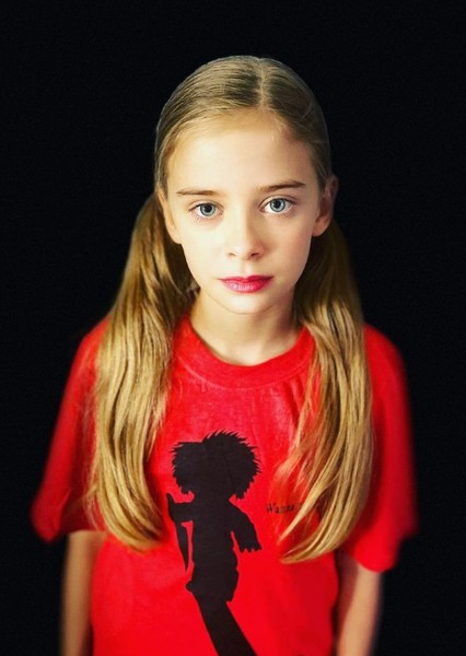 Carina Battrick photo