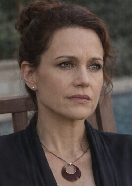 Carla Gugino photo