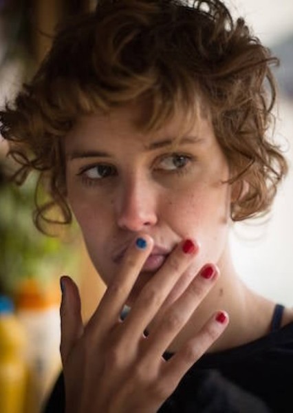 Carla Juri photo