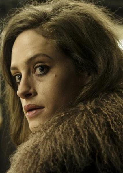 Carly Chaikin photo
