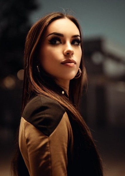 Carly King photo