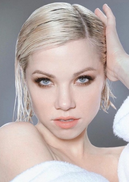 Carly Rae Jepsen photo