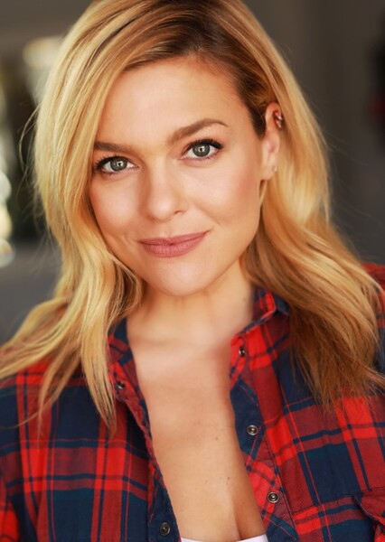 Carly Reeves photo