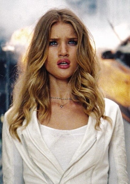 Carly Spencer (Transformers 3) photo