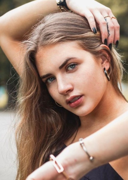 Carmen Halphen photo
