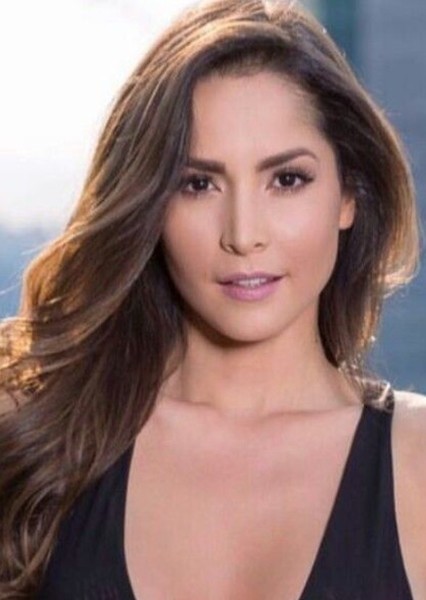 Carmen Villalobos photo