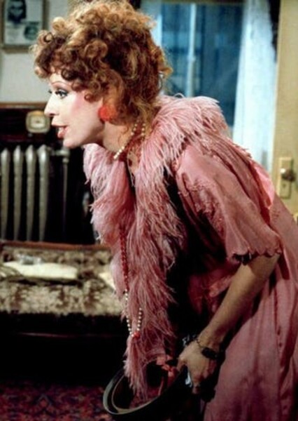 Carol Burnett photo