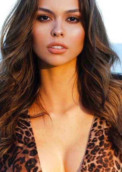 Carolina Urrea photo