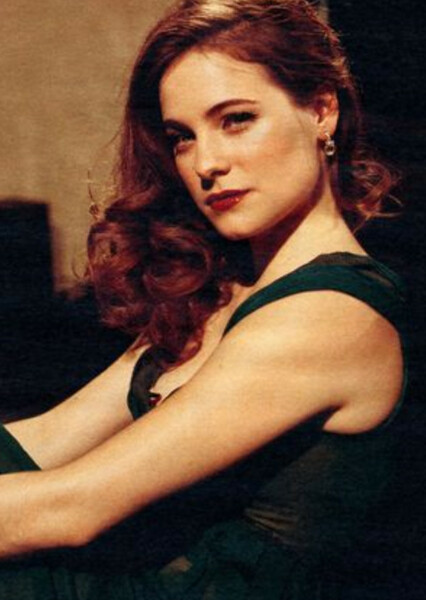 Caroline Dhavernas photo
