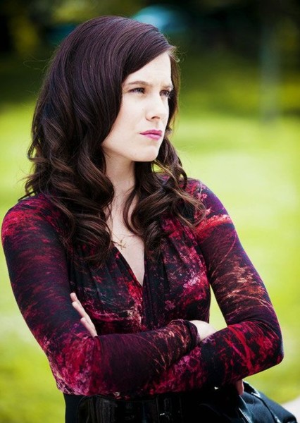 Caroline Dhavernas photo