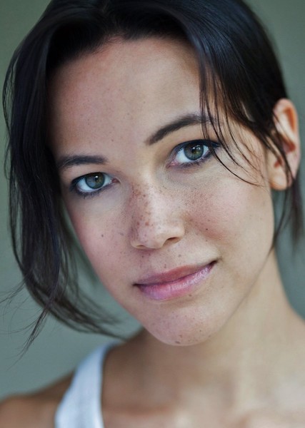 Caroline Ford photo