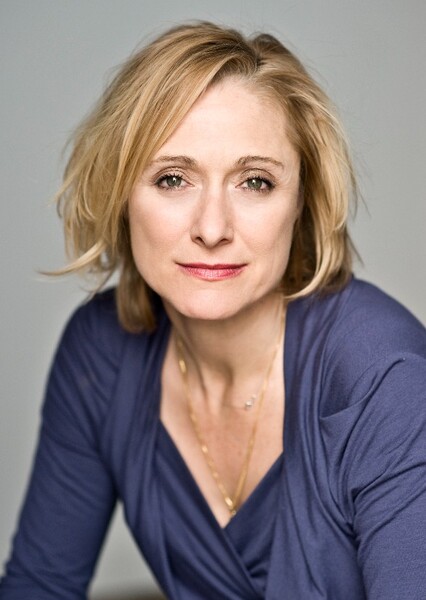 Caroline Goodall photo