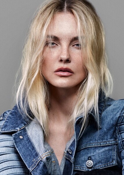 Caroline Trentini photo