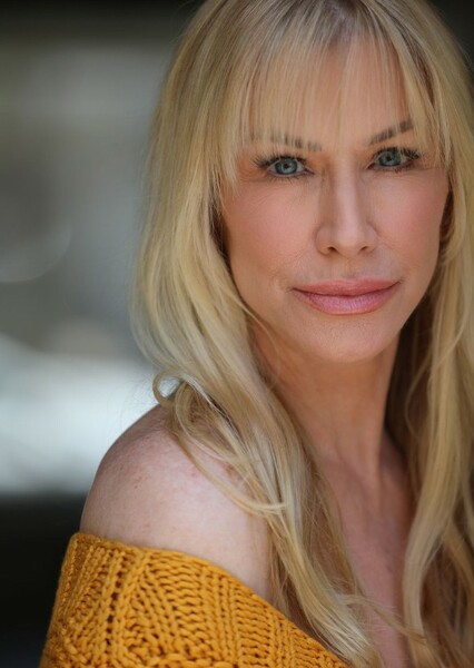 Caroline Williams photo