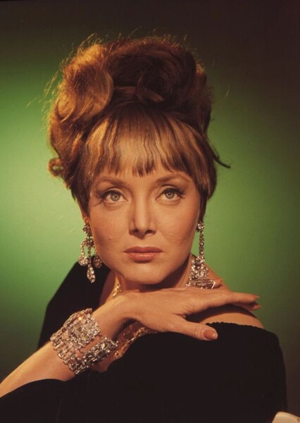 Carolyn Jones
