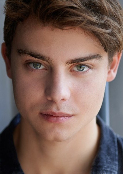 Carson MacCormac photo