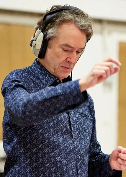 Carter Burwell