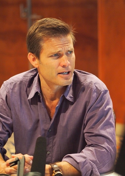 Casper Van Dien photo