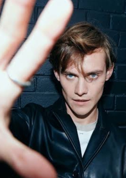 Cassian Bilton photo