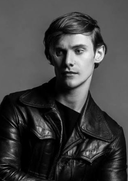 Cassian Bilton photo