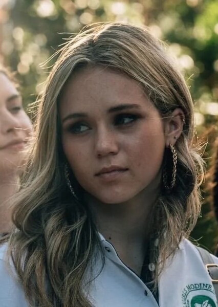 Catherine (47 Meters Down: Uncaged)