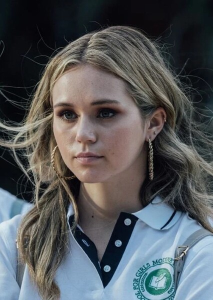 Catherine (47 Meters Down: Uncaged) photo