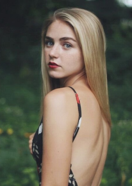 Catherine Blades photo