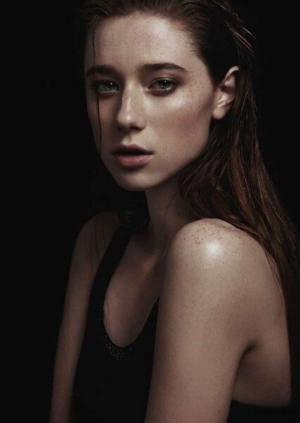 Catherine Debicki photo