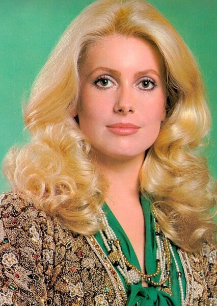 Catherine Deneuve photo