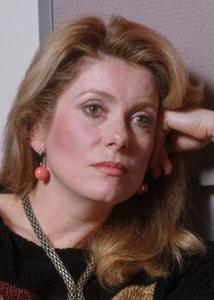 Catherine Deneuve photo