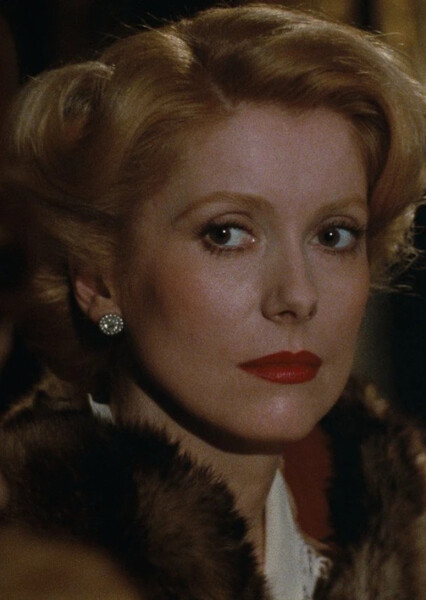 Catherine Deneuve photo