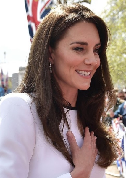 Catherine Elizabeth Middleton photo