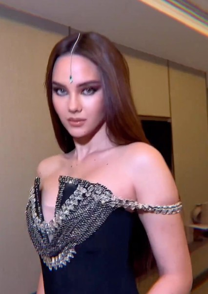 Catriona Gray photo
