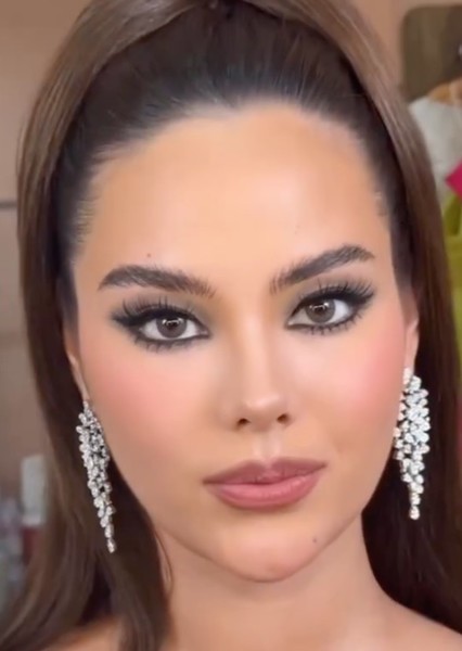 Catriona Gray photo