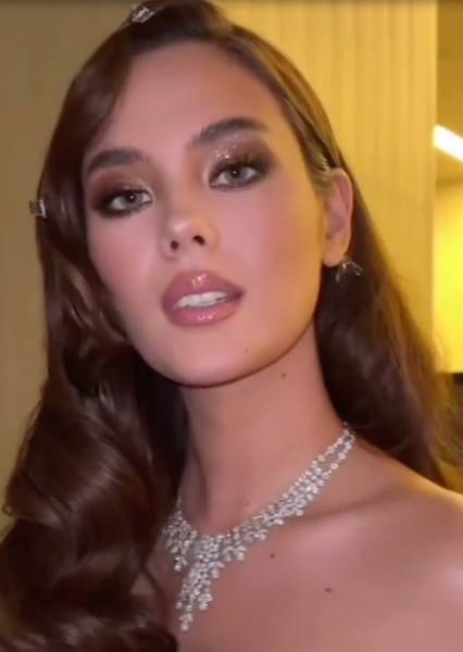 Catriona Gray photo