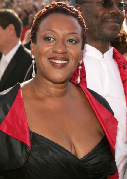 CCH Pounder photo