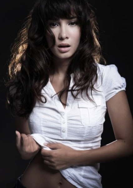 Celina Jade photo