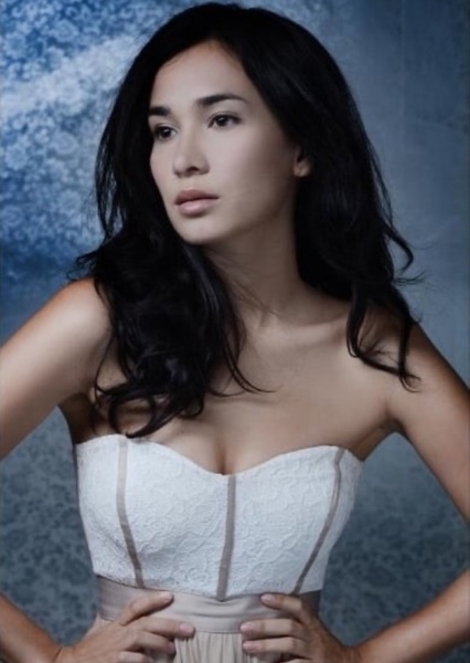 Celina Jade photo