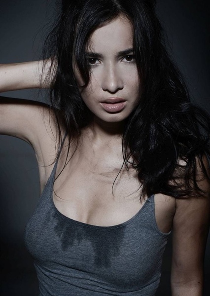 Celina Jade photo