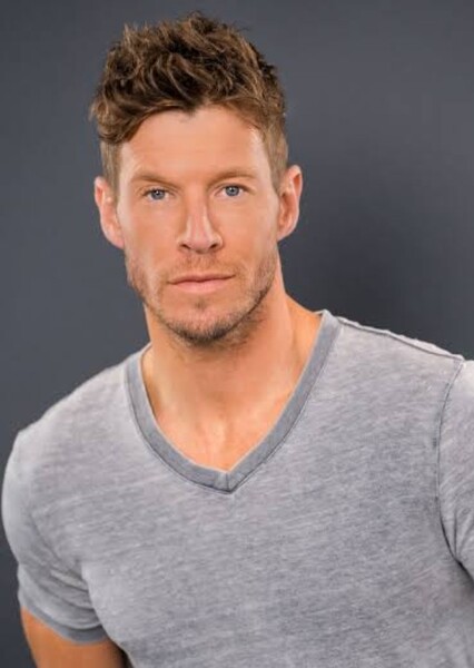 Chad Michael Collins photo