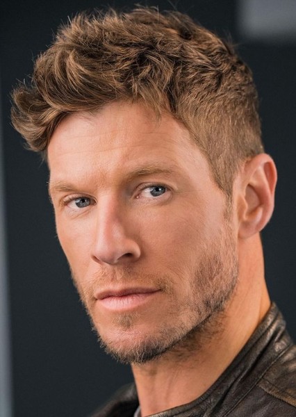 Chad Michael Collins photo