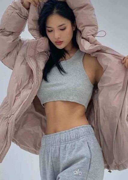Chailee Son photo
